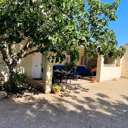 Villa Charming In With Shared Pool And Garden